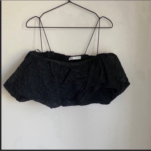NWOT Zara Voluminous Ruffle Crop Top in Black Medium - Picture 6 of 7
